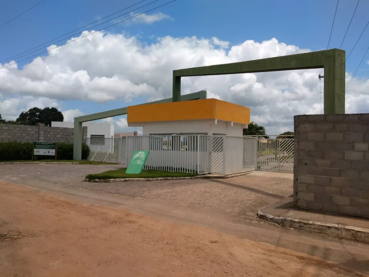 VENDO LOTE NO CONDOMÍNIO REAL VILLE, EM RIO REAL/BA - Foto 4