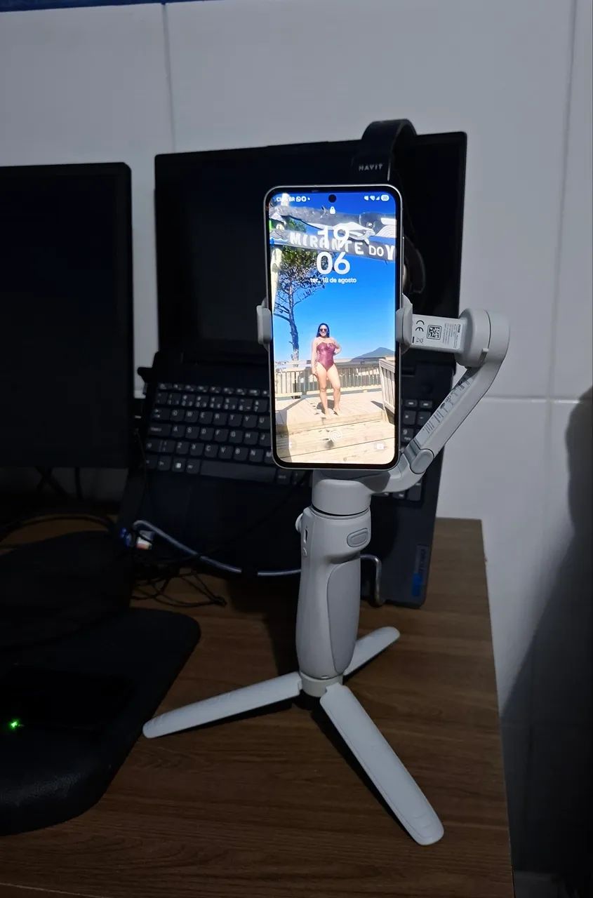 Gimbal Smooth Q4 (suporte de selfies e vídeos)