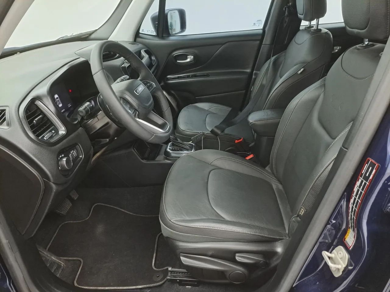 Jeep Renegade Long. T270 1.3 TB 4x2 Flex Aut., foto 16 de 18