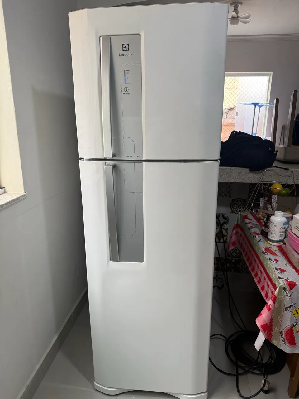 Vendo geladeira 