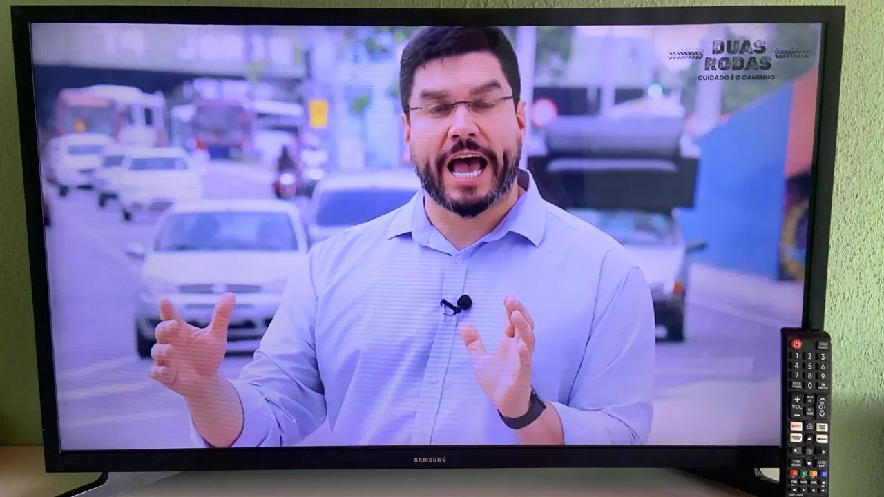 TV SMART SAMSUNG 32 POLEGADAS FUNCIONANDO 100%  - Foto 4