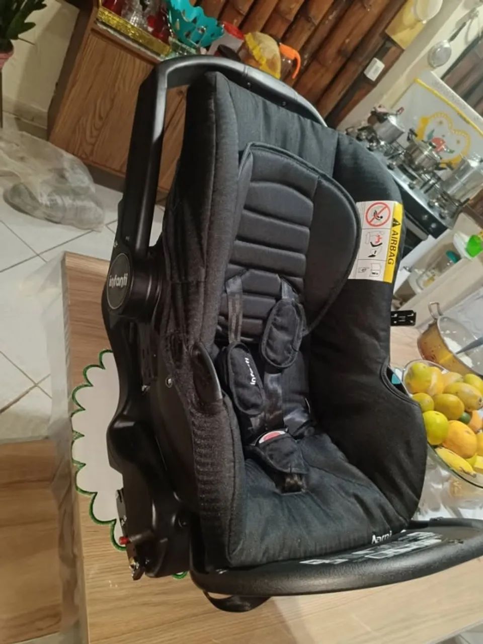 bebê conforto infanti narni com base isofix - Foto 5