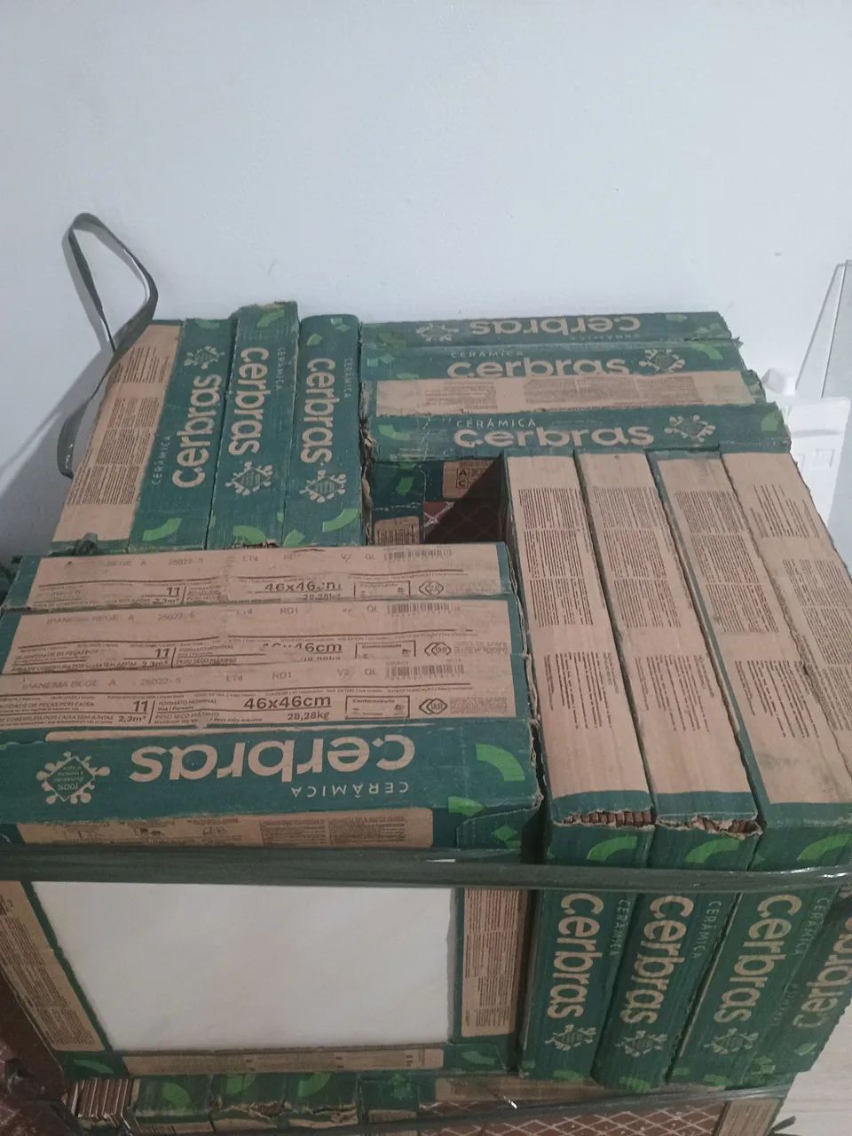 Pisos Tipo A, 46x46, 62.10m2 , 27 caixas - Foto 5