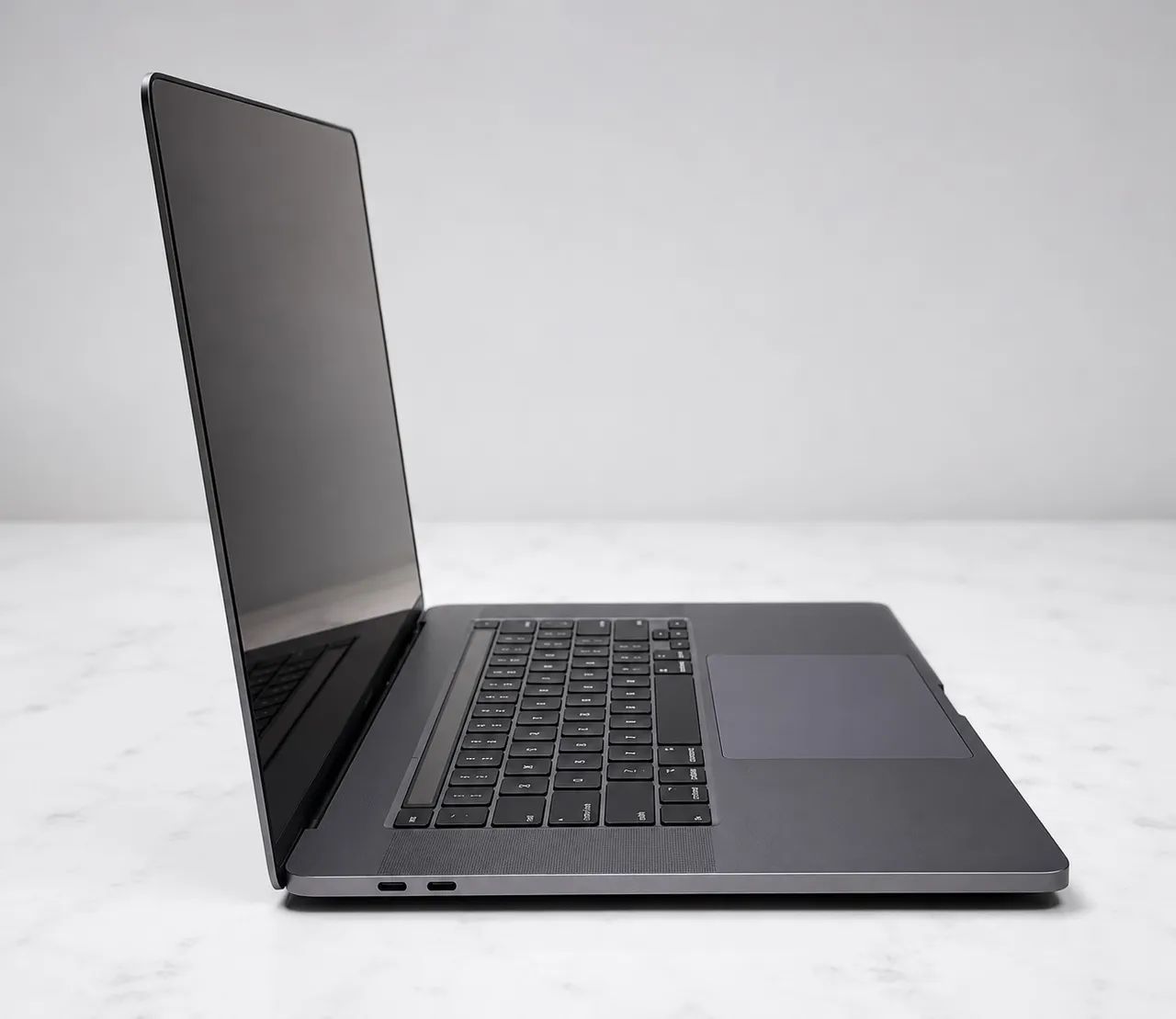 Apple MacBook Pro 16? Retina A2141 | Intel Core i9 32GB RAM 1TB