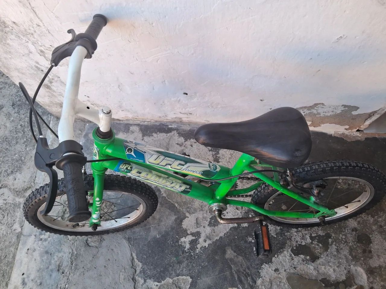 Vendo bicicleta infantil aro 16  - Foto 4