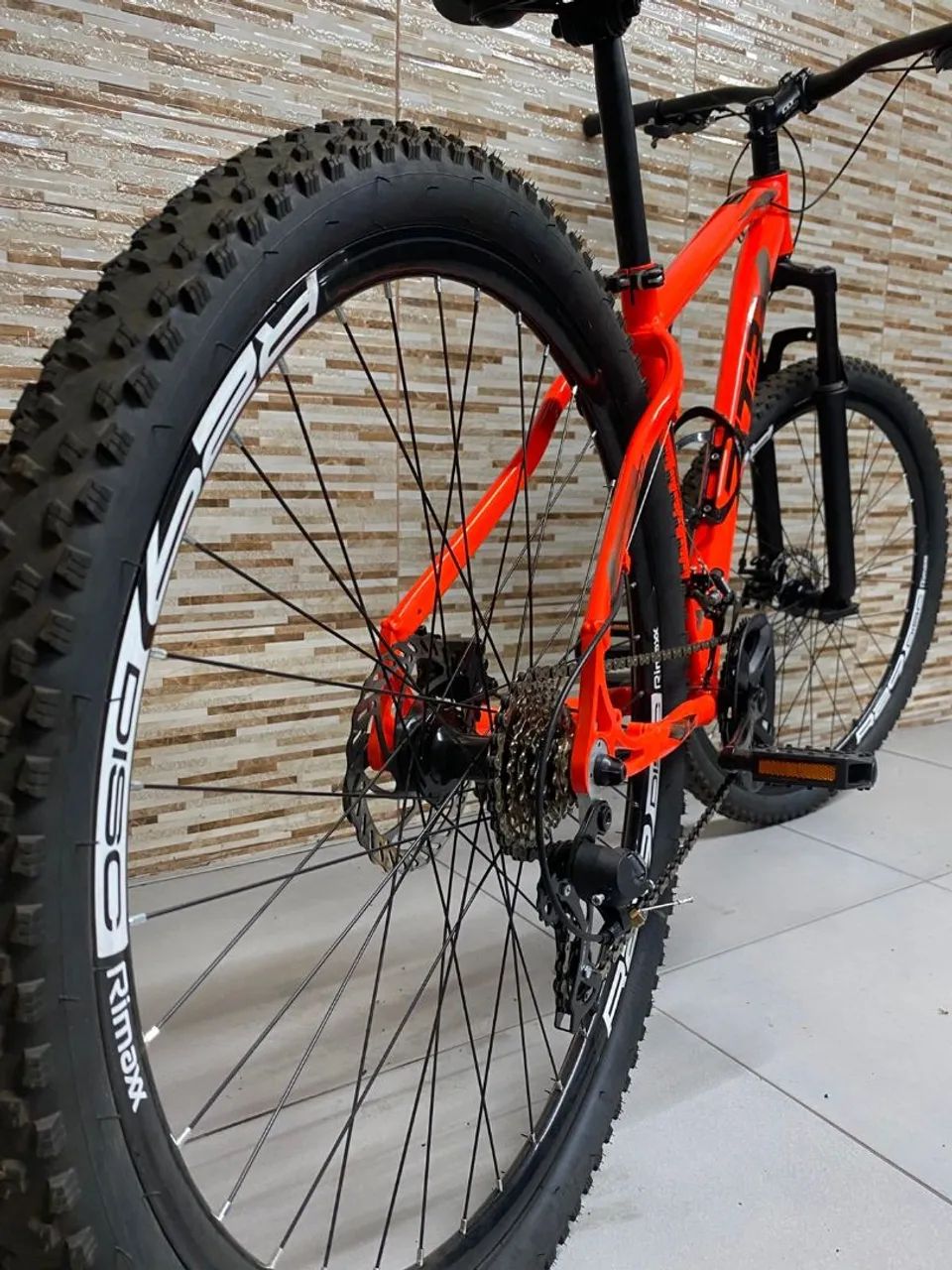 Bicicleta Mountain bike aro 29  - Foto 2
