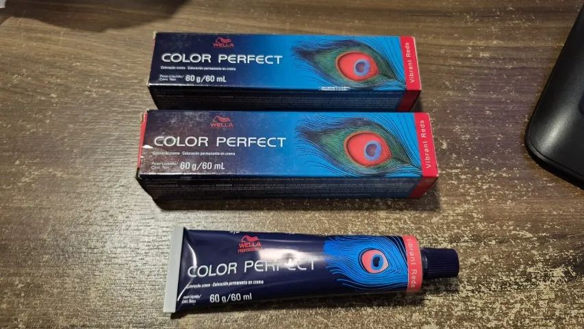 Tintas Color Perfect da Wella - 8/4