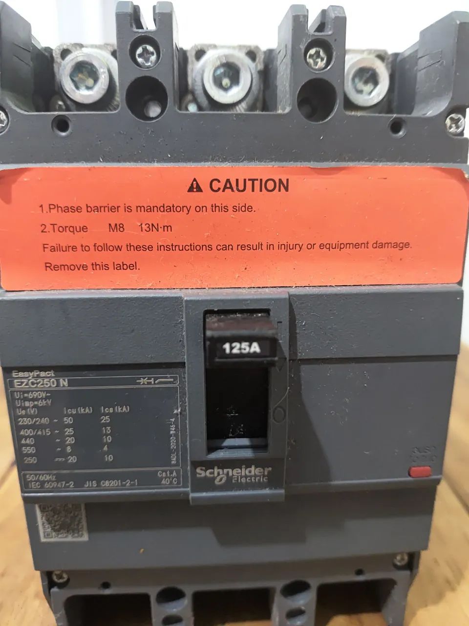 Disjuntor EZC250N 125 A