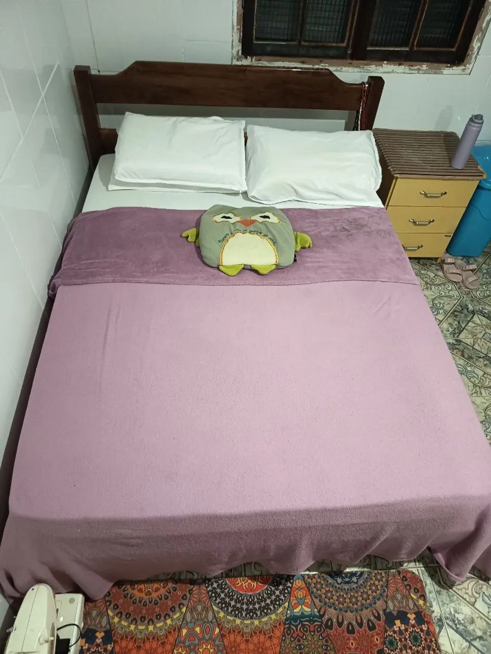 Cama de Madeira Maciça 