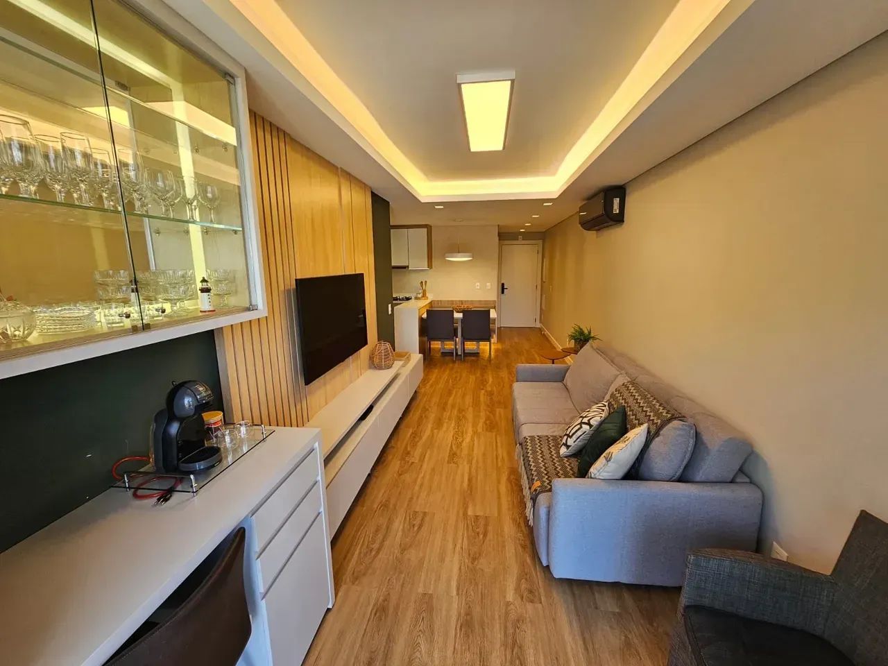 Apartamento para aluguel de temporada com 2 suítes em Jurerê - Florianópolis - SC - Foto 3