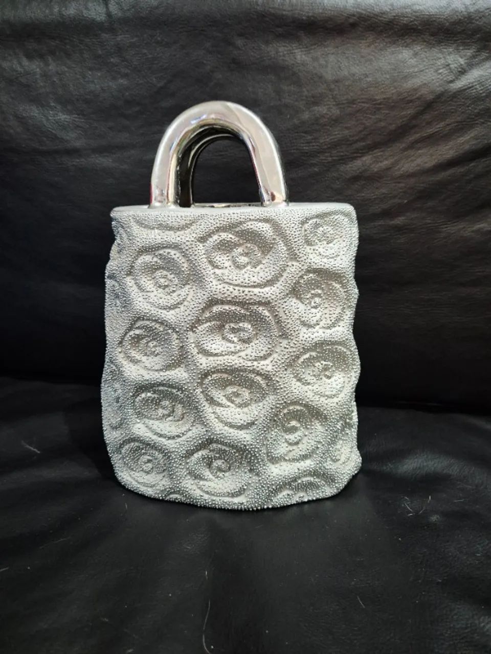 Vaso Decorativo Cerâmica Prata Formato Bolsa 27cm