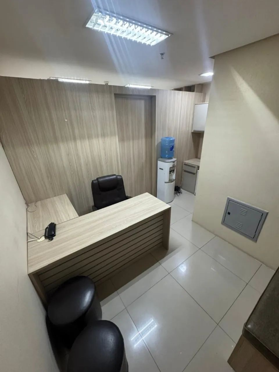 100% Mobiliado Sala Comercial 29m² no Fórum Business - Foto 3
