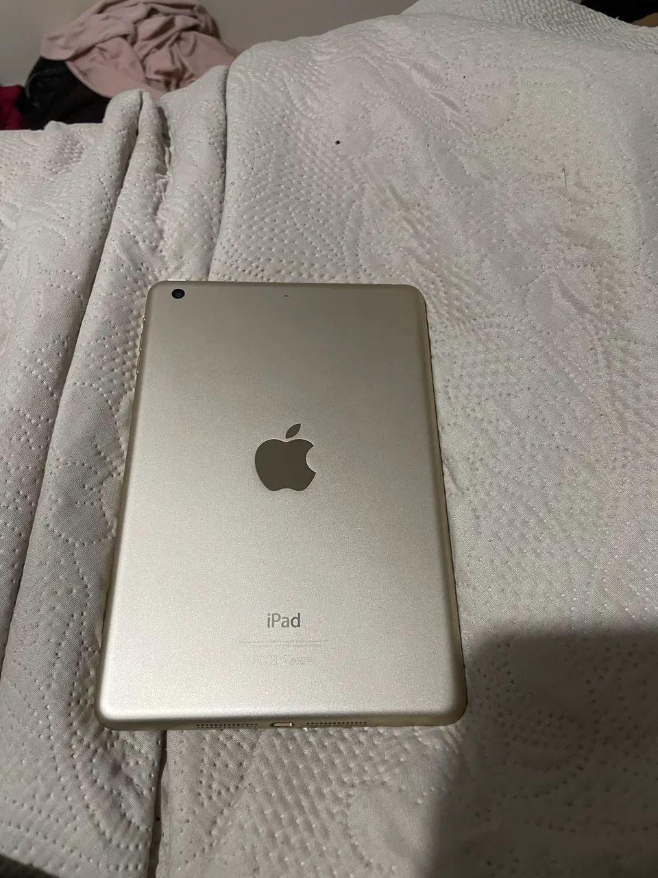 iPad mini 3 muito novo.
