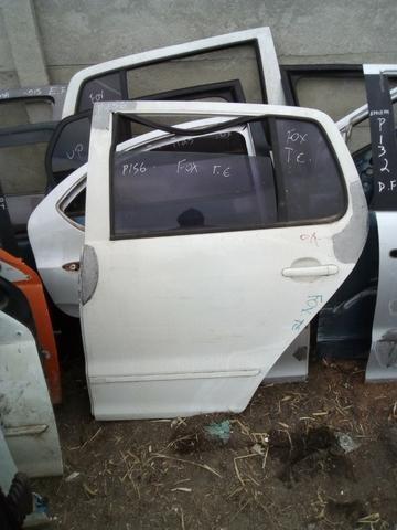 Porta traseira esquerda Volkswagen Fox