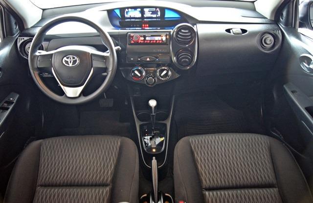 Etios Sedan X 2018 Automático - Foto 3
