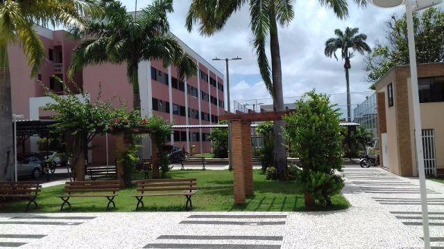 Apartamento 3 quartos no Alvaro Weyne em ótimo estado de conservação
