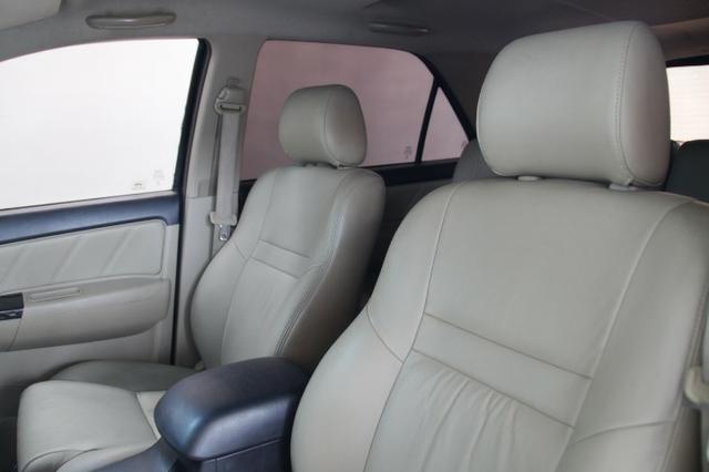 Toyota Hilux SW4 3.0 Preto 2014 Completo - Foto 3