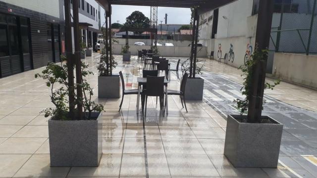 Prédio localizado a 100 m da Avenida Fernandes Lima Enfrente ao Quartel - Foto 8