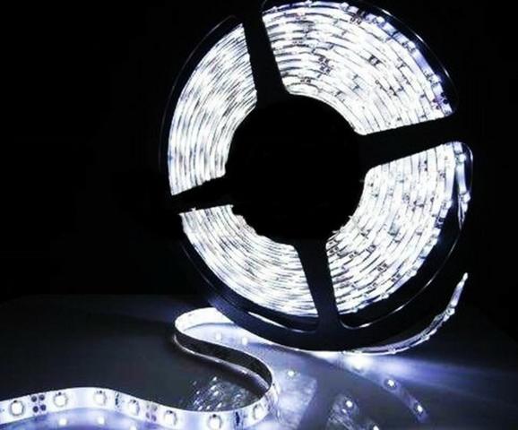 Fita de led branco frio 5 metros