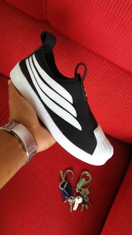 Tênis Adidas islip on lançamento pret bra