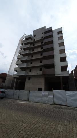 Vendo excelente apartamento em construção, a uma quadra do centro - Foto 4