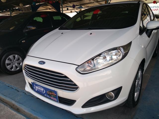 Fiesta automático,aceito troca,financio