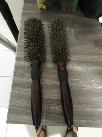 Escovas semi novas para salão