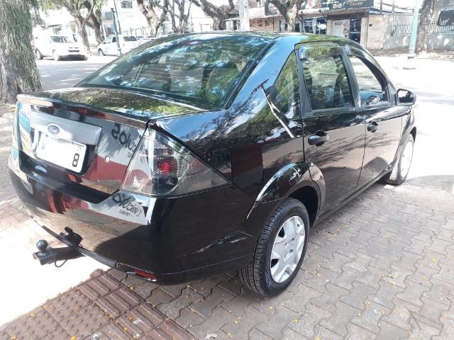 Fiesta Sedan 1.0 Zetec Rocam - Foto 4