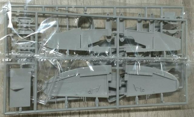 Avião para montar do caça-bombardeiro Republic P-47D Thunderbolt, escala 1/72, da Hasegawa - Foto 2