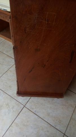 Vende se uma cómoda de madeira c 4gavetas usada - Foto 2