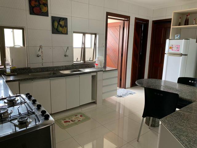 Alugo mega apartamento / mobiliado - Foto 5