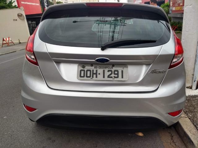 Ford Fiesta Hatch 1.5L SE Prata 2014/2014 ( 5P 111cv ) - Foto 16