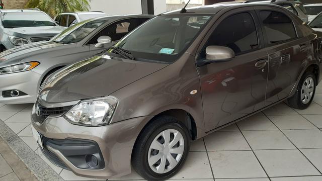 Etios sedan XS 1.5 mecânico - Foto 6