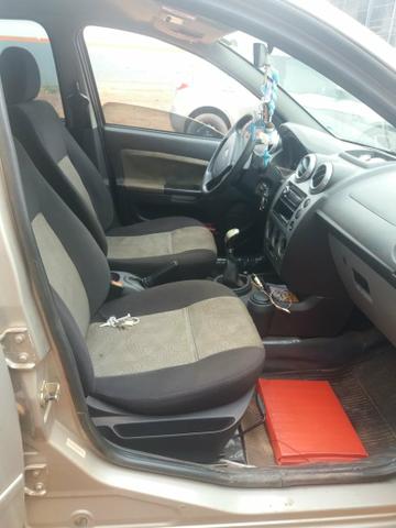 Vende-se Fista sedã - Foto 5