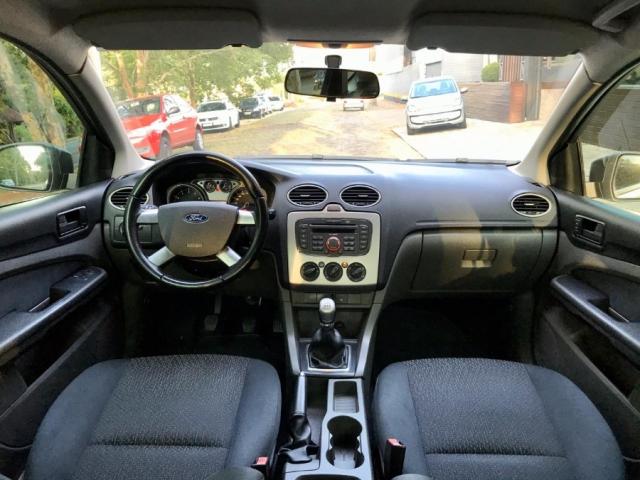 Ford Focus 1.6 gl 4P - Foto 2