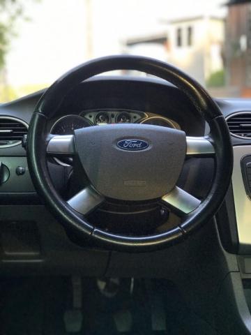 Ford Focus 1.6 gl 4P - Foto 5