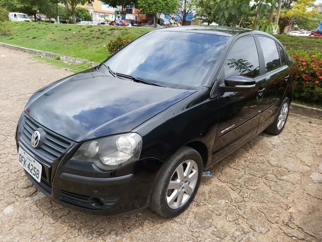 Polo sedan 1.6 Confortline 12/13 - Foto 2