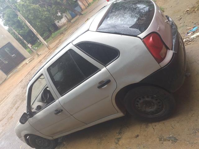 Gol G4 2008 básico 4 portas