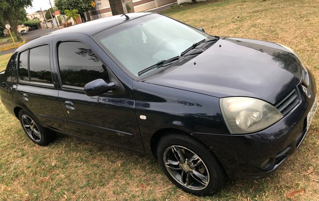 RENAULT CLIO SEDAN PRIVILEGE 1.6 2008