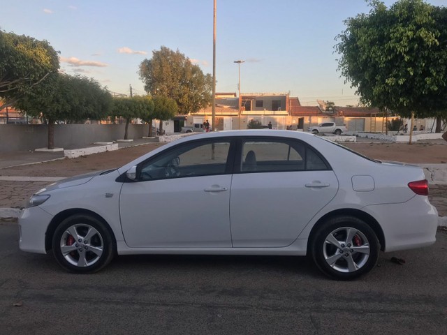 COROLLA 2013