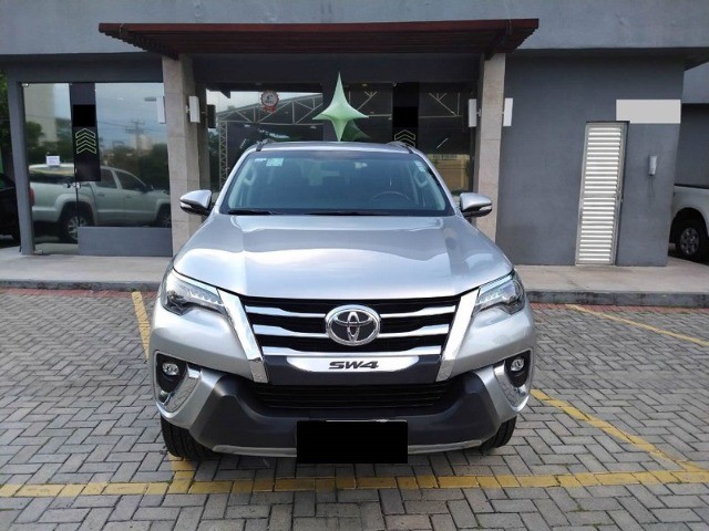 TOYOTA HILUX SW4 SR 4X2 2.7 FLEX 16V AUT. 4P