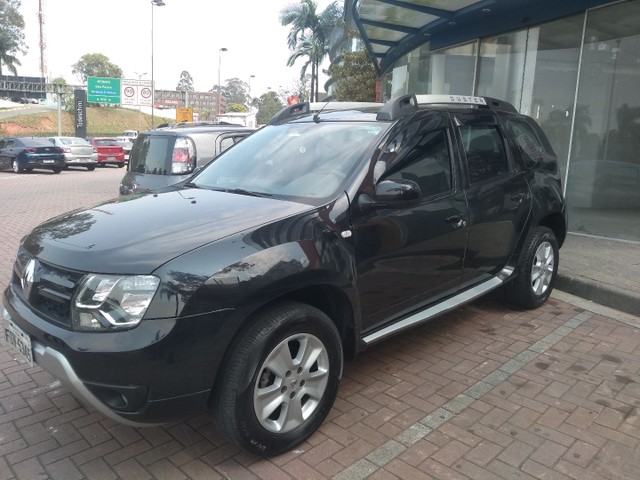 RENAULT DUSTER