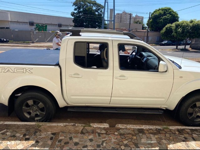 NISSAN FRONTIER XE CD 4X4 2.5 TB DIESEL