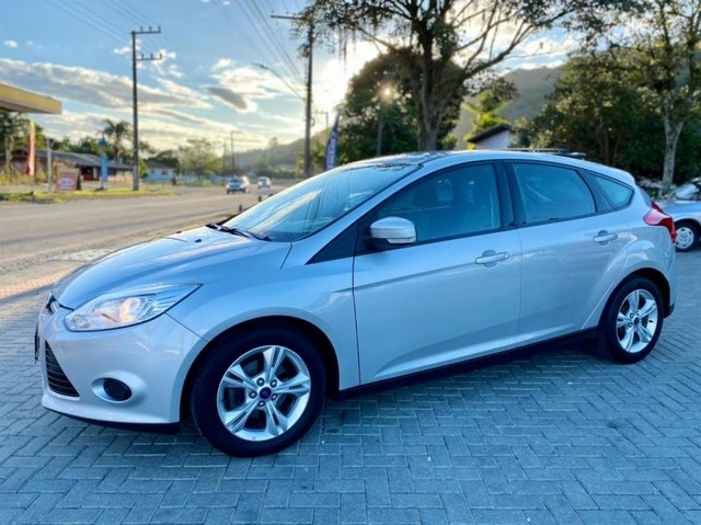 FORD FOCUS 1.6 S POWERSHIFT 2014