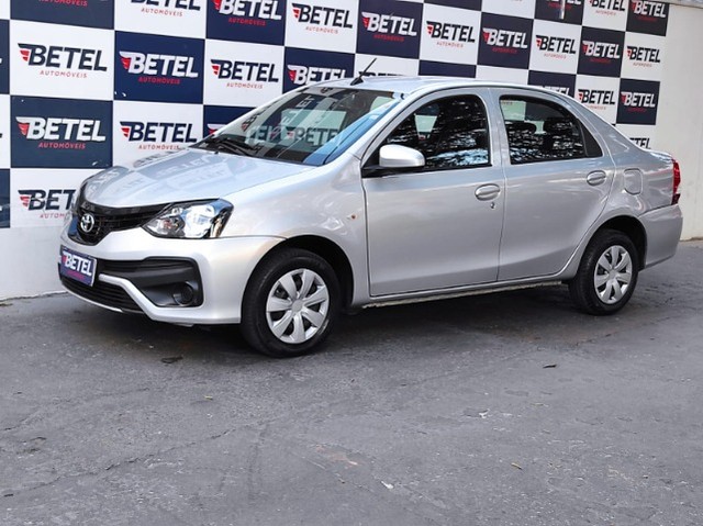 ETIOS 1.5 X SEDAN AUTOMATICO FLEX