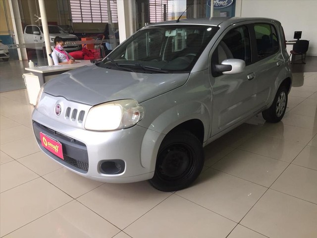 FIAT UNO 1.0 EVO VIVACE 8V FLEX 4P MANUAL