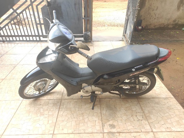 BIZ 125 ES 2014