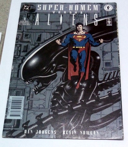 super homem  versus aliens