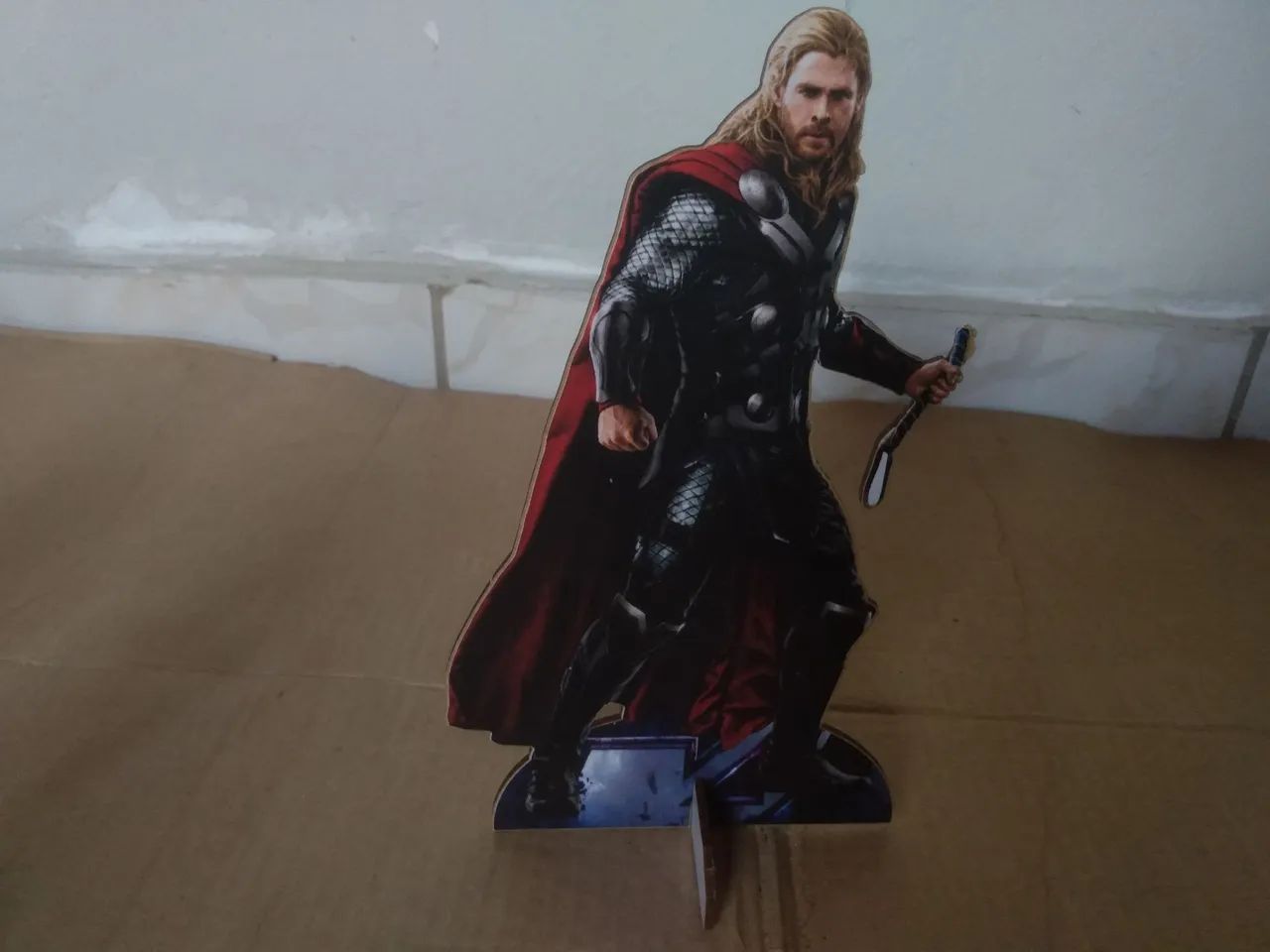 Totens em MDF dos Advengers para festas infantis  - Foto 2