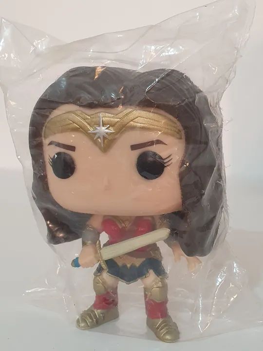 Boneco Funko Pop Wonder Woman mulher maravilha  - Foto 4